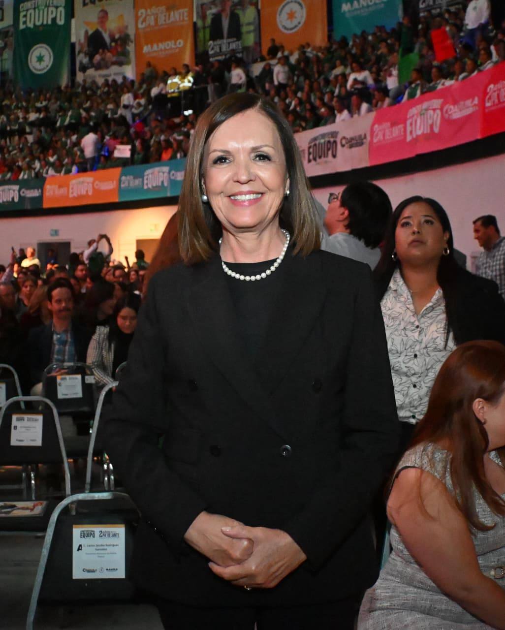 Reconoce Sari trabajo y liderazgo de Manolo