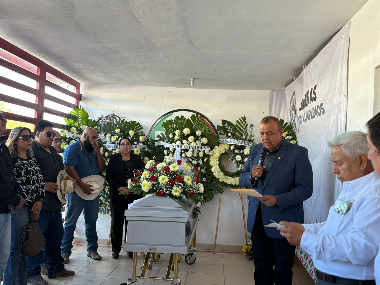 Rinde PRI Sabinas justo homenaje a Doña Lupita