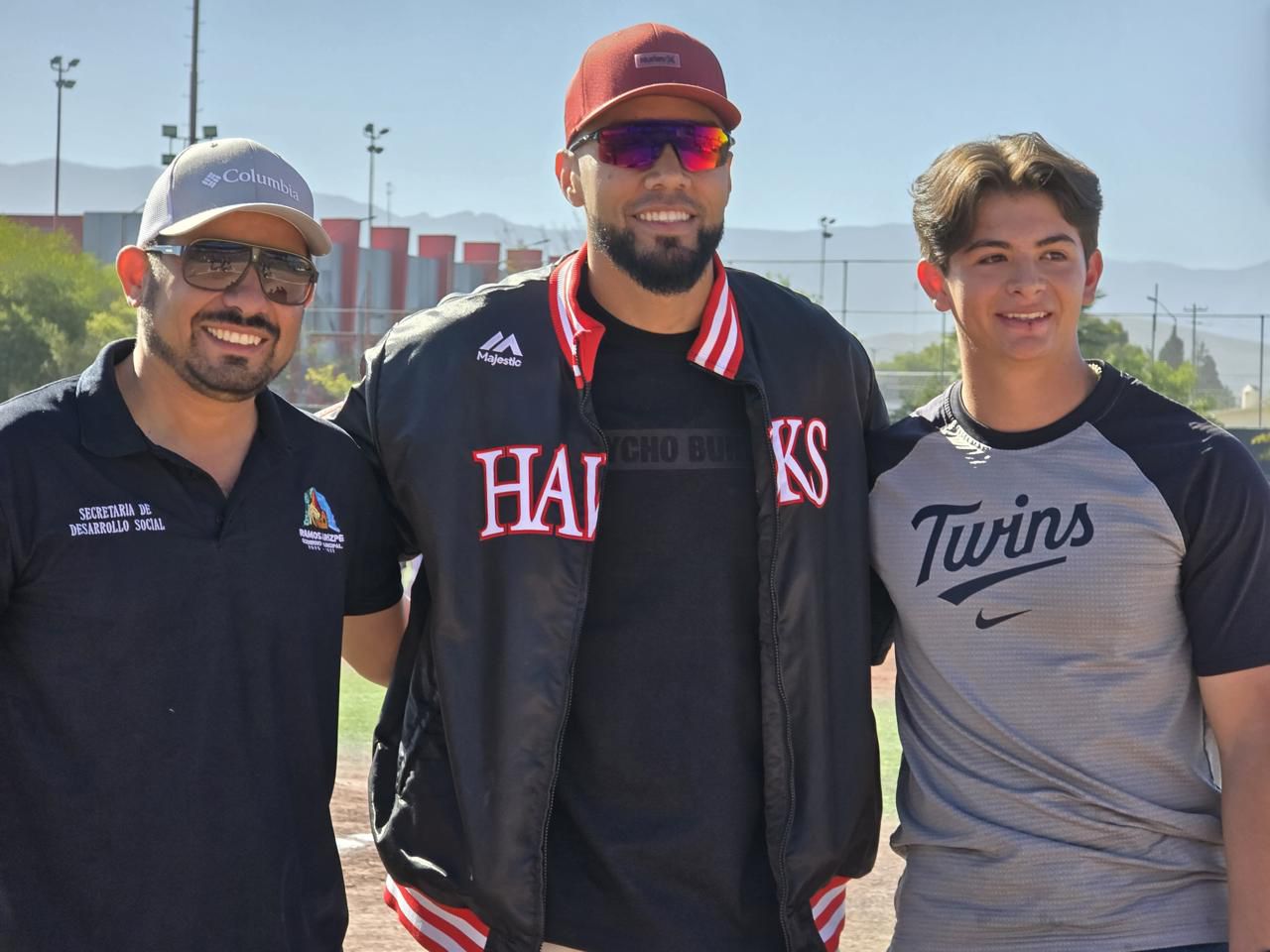Inaugura Ramos Liga de béisbol infantil