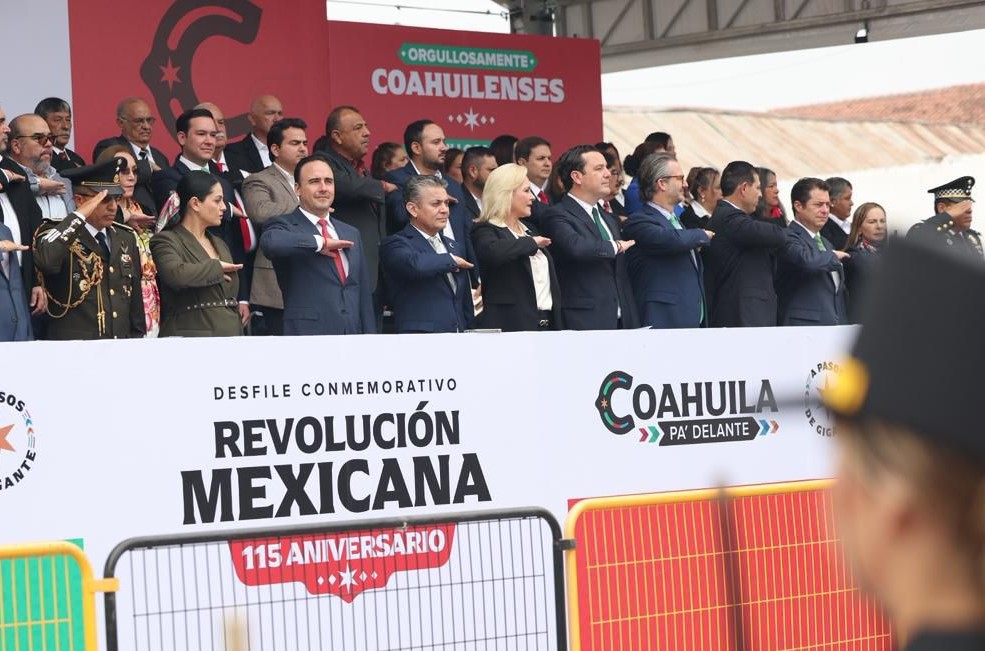 HISTÓRICO DESFILE DE LA REVOLUCIÓN MEXICANA