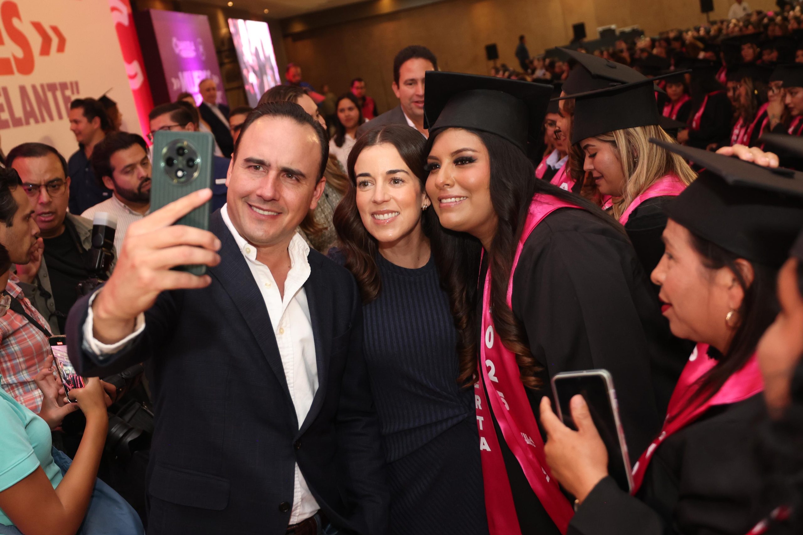 EN COAHUILA SEGUIMOS TRABAJANDO PARA TENER MUJERES EMPODERADAS