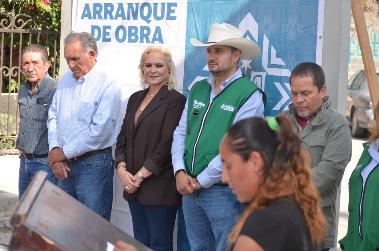 Cumple Laura Jiménez al barrio “El Pescadito”