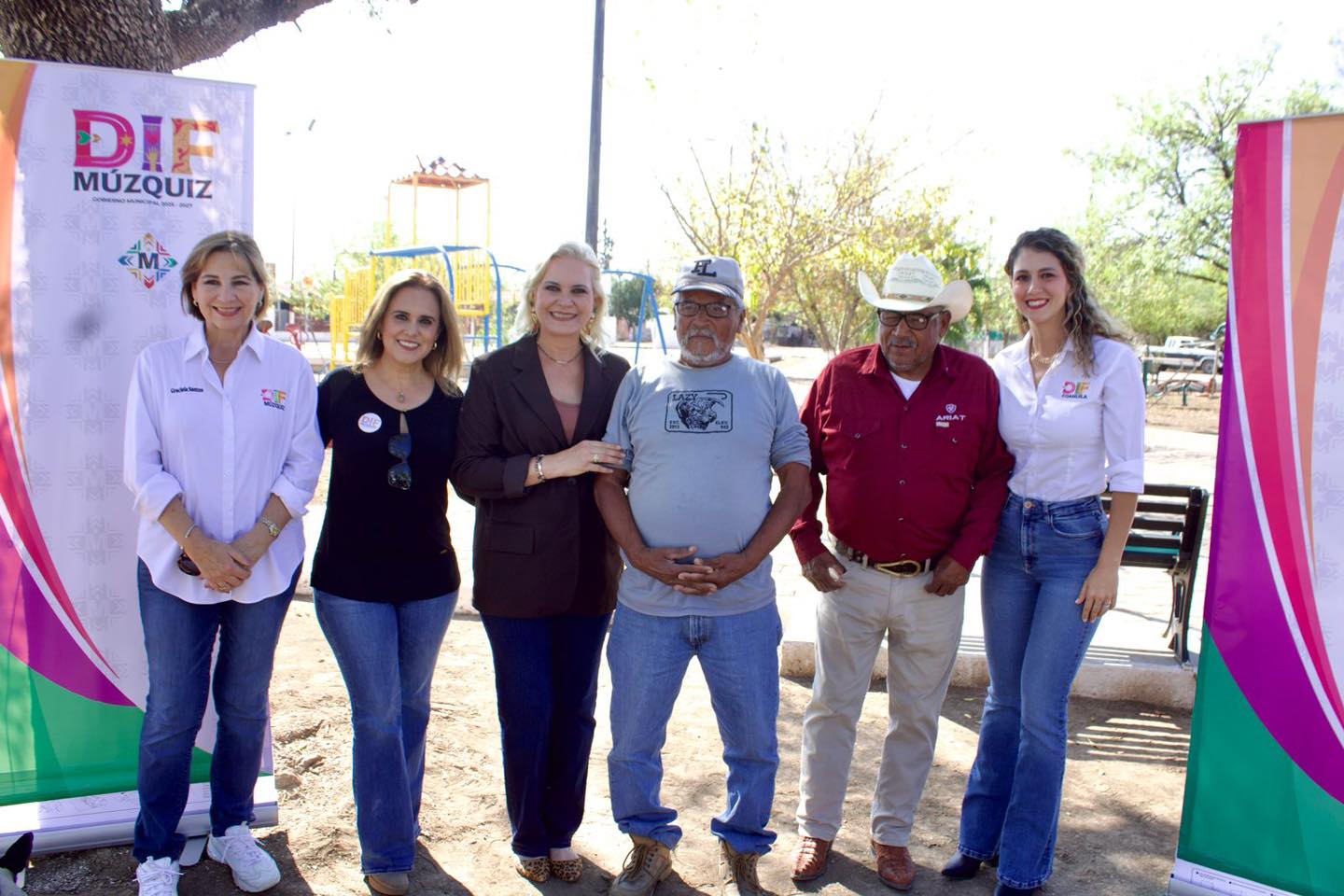 Entrega Laura lentes gratuitos en Rancherias