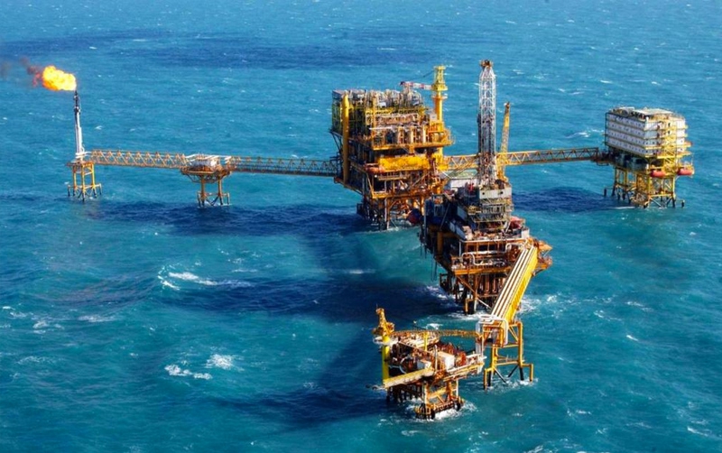 Paraliza Larrea a Pemex