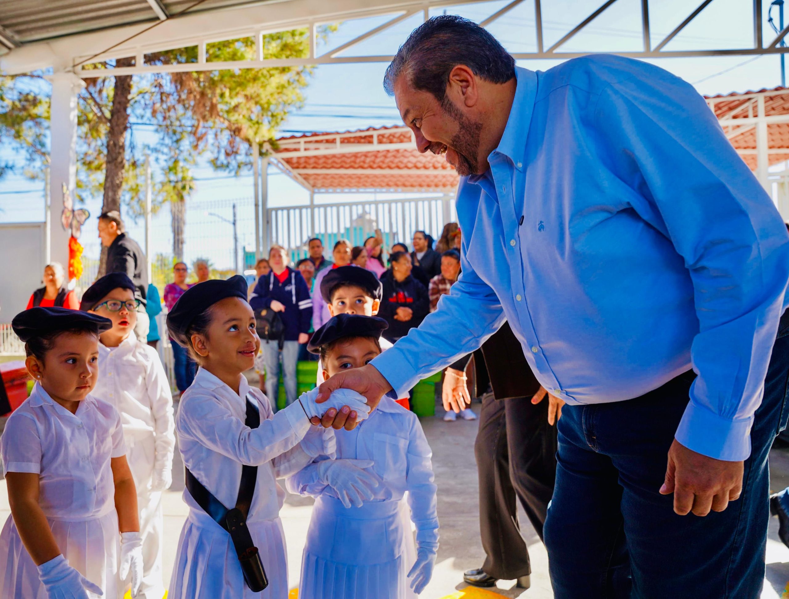 Se benefician planteles con “En Tu Escuela Tú Eliges”
