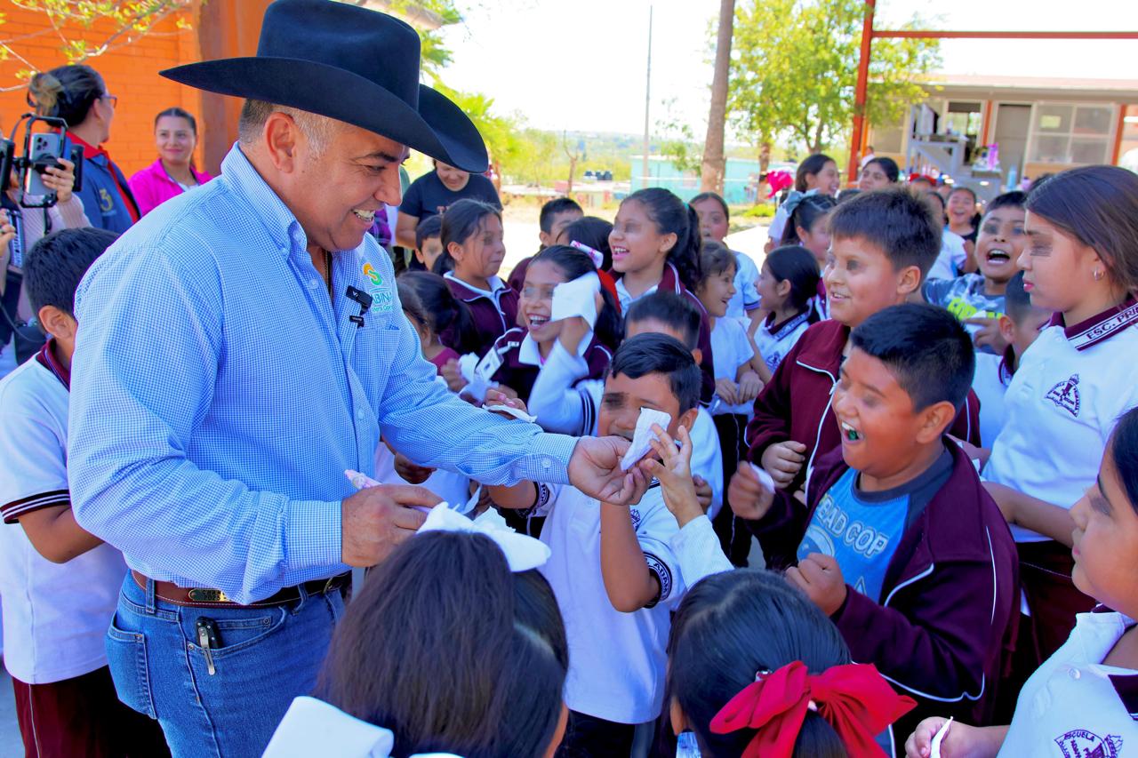 CUMPLE CHANO DÍAZ SU PALABRA CON LA ESCUELA ADAM A. ROCHA