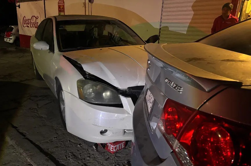 Protagoniza múltiples choques y se fuga