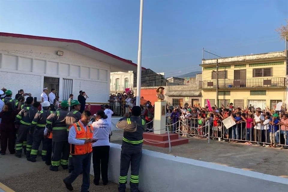 Inaugura Sheinbaum estación del Tren Interoceánico