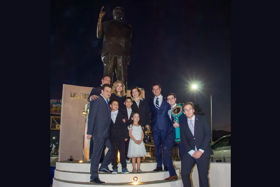 Honran en Mty Legado de Don Pedro Treto Cisneros