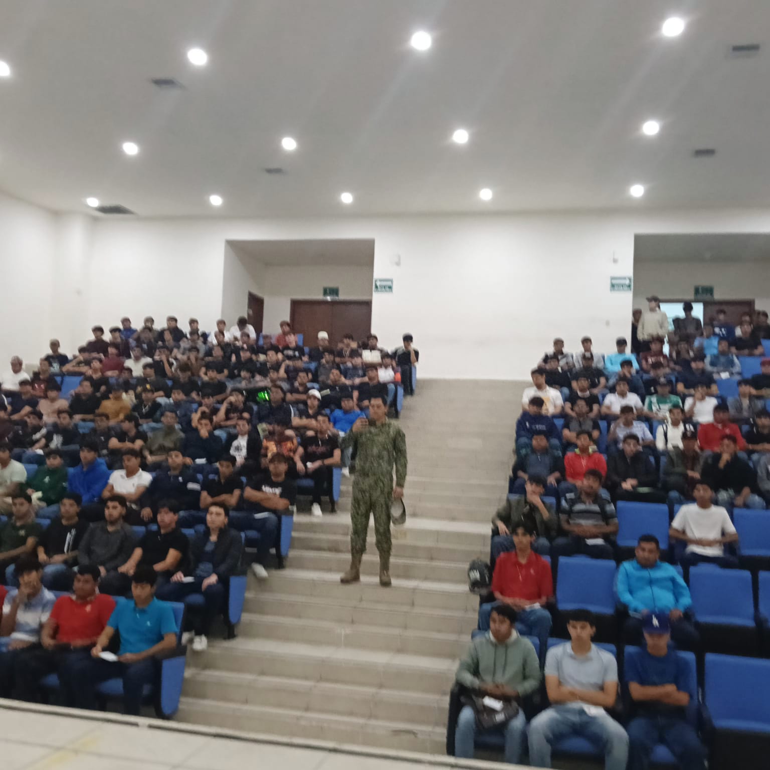 Jóvenes de Frontera participan en el sorteo del Servicio Militar Nacional