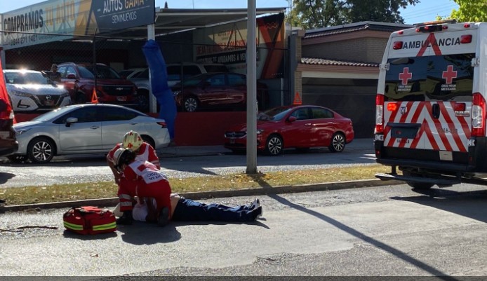 Arrollan a vendedor ambulante en Saltillo