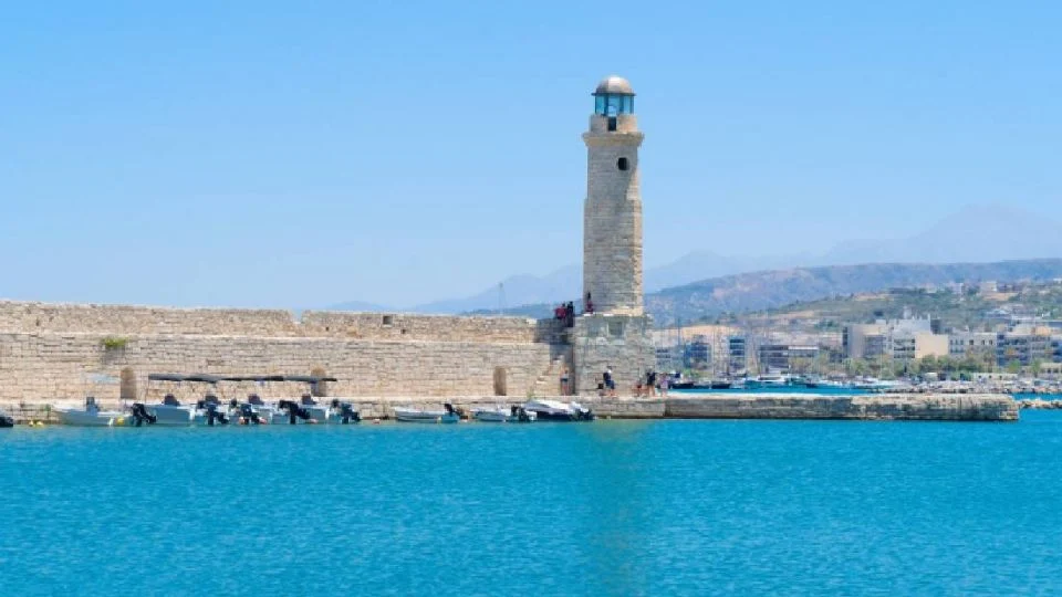 T*roteo en Grecia deja al menos dos fallecidos y seis heridos