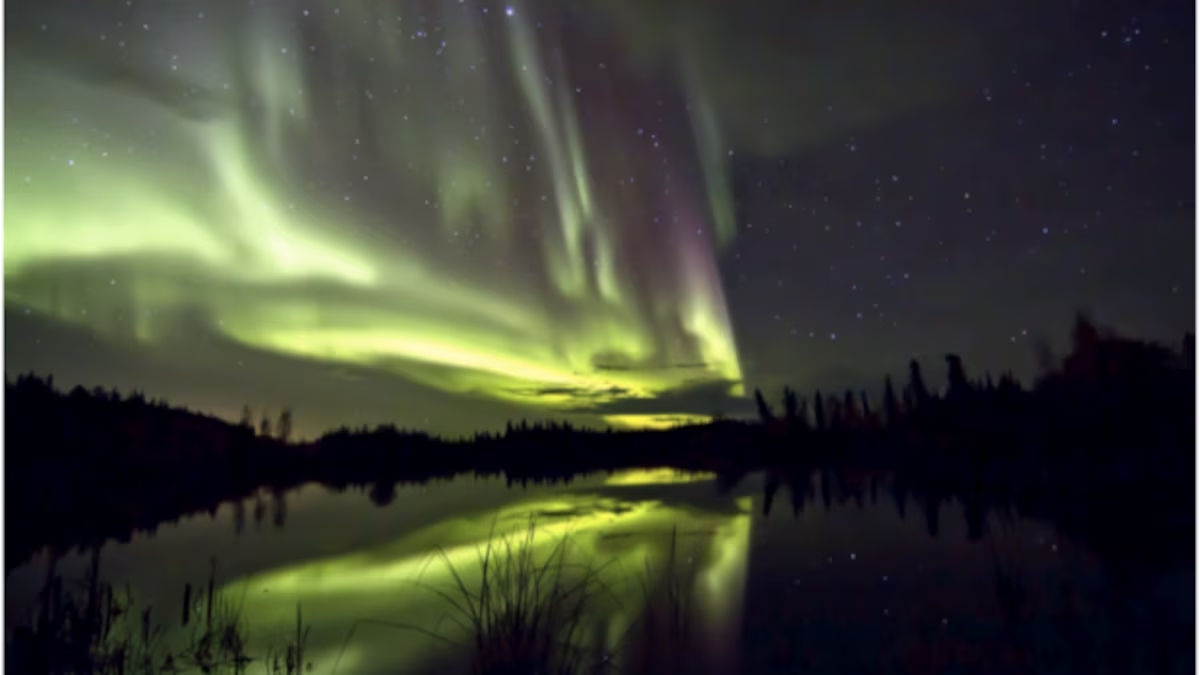 ¿Auroras boreales en México? Alertan por tormenta solar en hemisferio norte; conoce horarios y dónde afecta