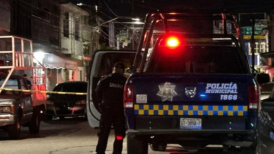 Ases*nan a ocho personas y hallan dos fosas en Guanajuato en menos de 24 horas