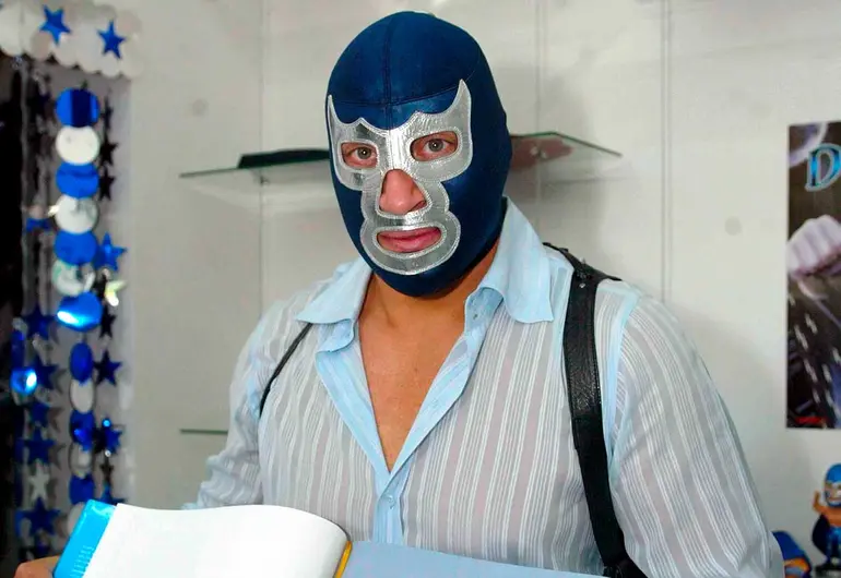 Blue Demon Jr. se recupera, sale de terapia intensiva