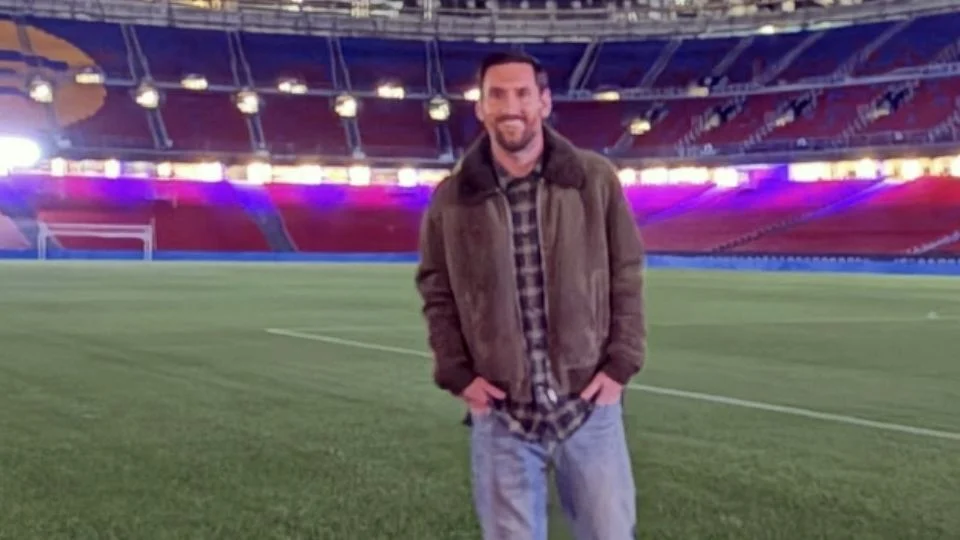 Leo Messi está en Barcelona y visita el Camp Nou: “Ojalá algún día pueda volver, y no sólo para despedirme como jugador”