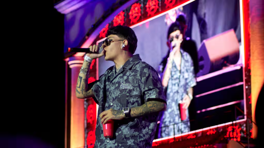 Junior H comienza su concierto a las 2 de la mañana tras retraso de 5 horas ¿Habrá devolución?