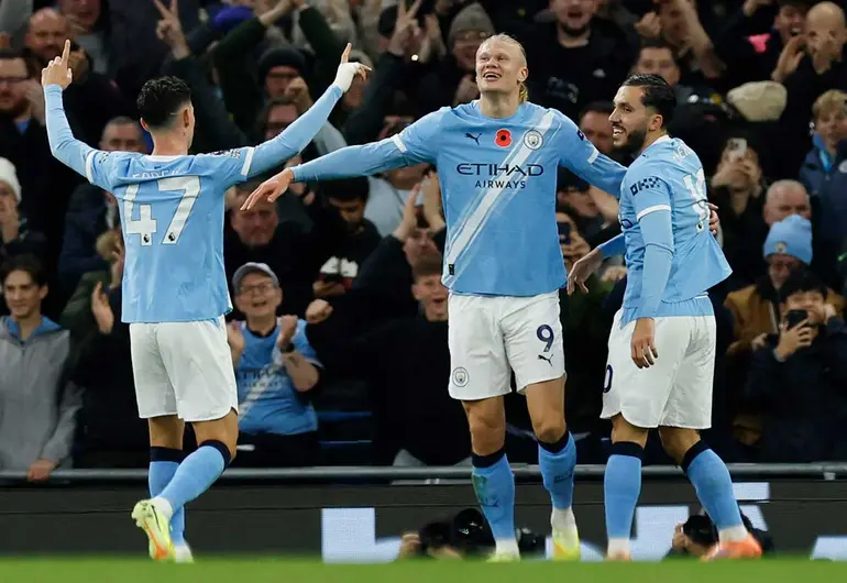 Manchester City escala al segundo lugar en la Premier