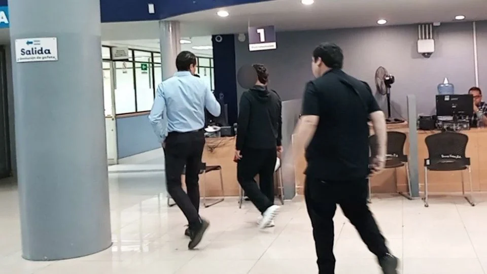Luis R Conriquez acude a la fiscalía de Jalisco por presunta apología del delito tras presentación en Fiestas de Octubre