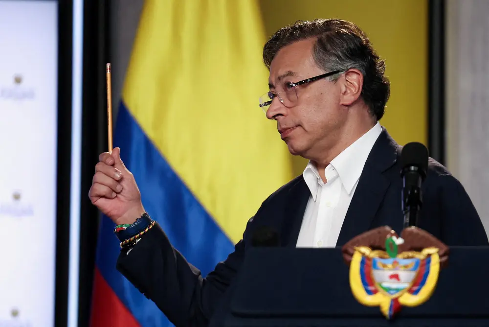 Petro aboga por «una OTAN suramericana» independiente de EU o Rusia