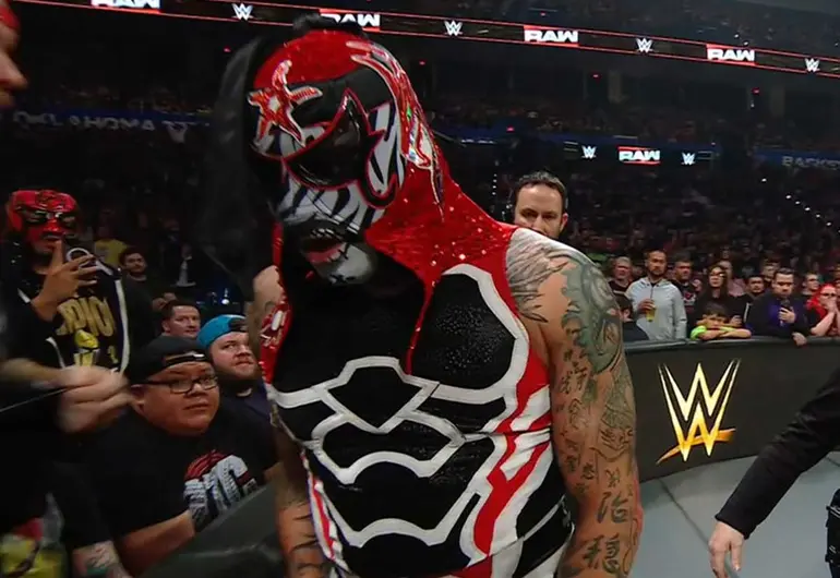 Penta sufre grave lesión en WWE