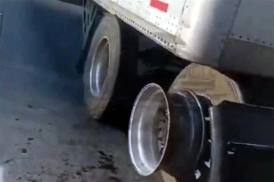PROTESTAN TRANSPORTISTAS CONTRA ROBOS…¡Y LOS ROBAN!
