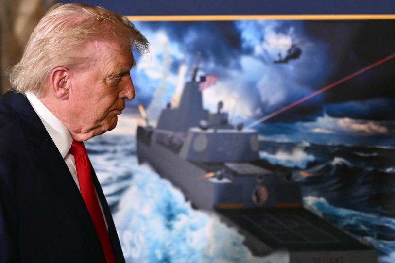 Anuncia Trump buques de guerra, los mayores en la historia de EU