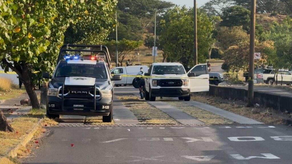 Atacan a balazos a subsecretario operativo de la SSP de Colima