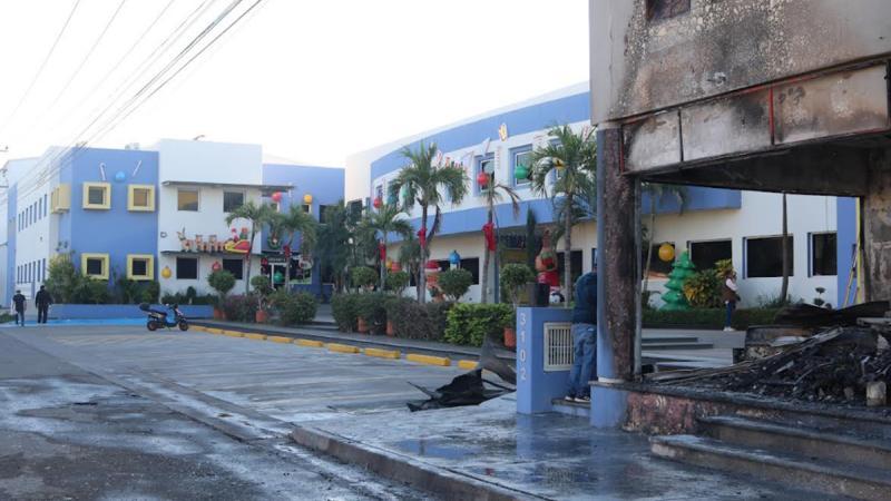 Incendia grupo armado un jardín de niños en Culiacán