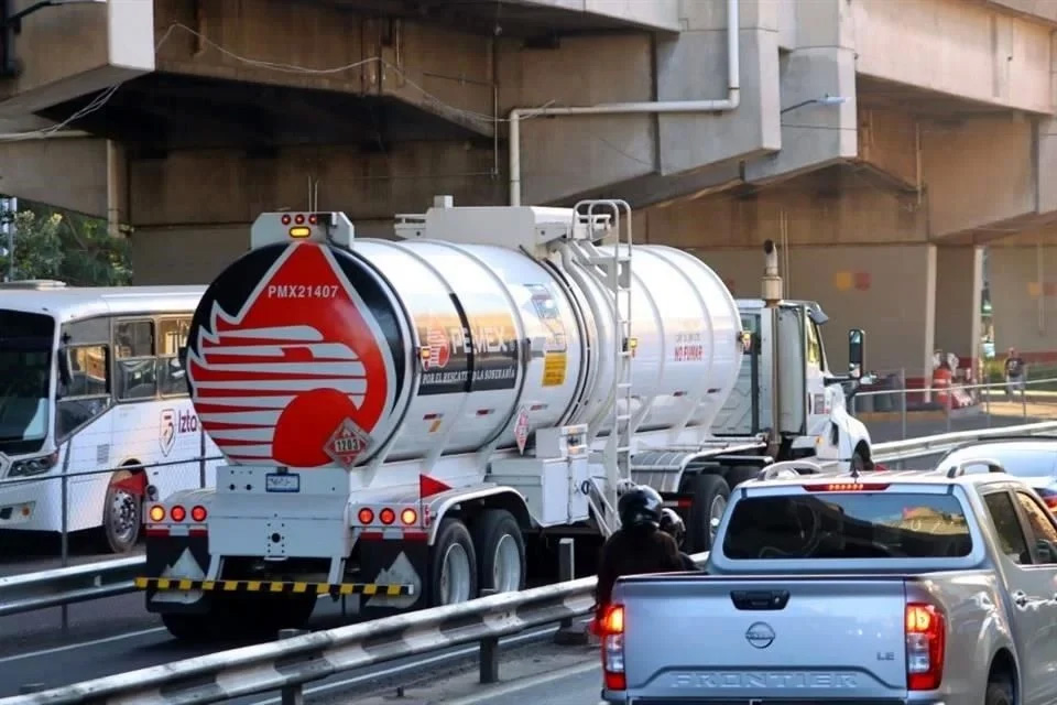 Meten a Pemex 3 billones en rescates financieros: IMEF