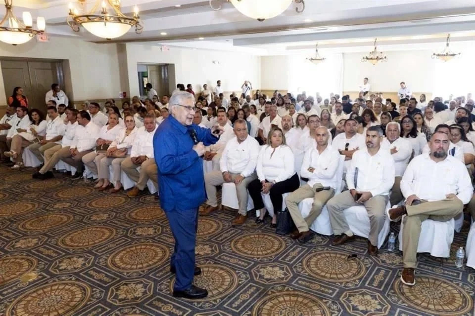 Busca SNTE alza salarial de 13% para este 2026