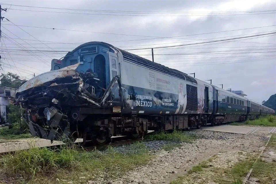 Choca tráiler contra Tren Interoceánico