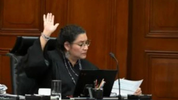 Busca Lenia Batres que UIF pueda bloquear cuentas sin orden judicial