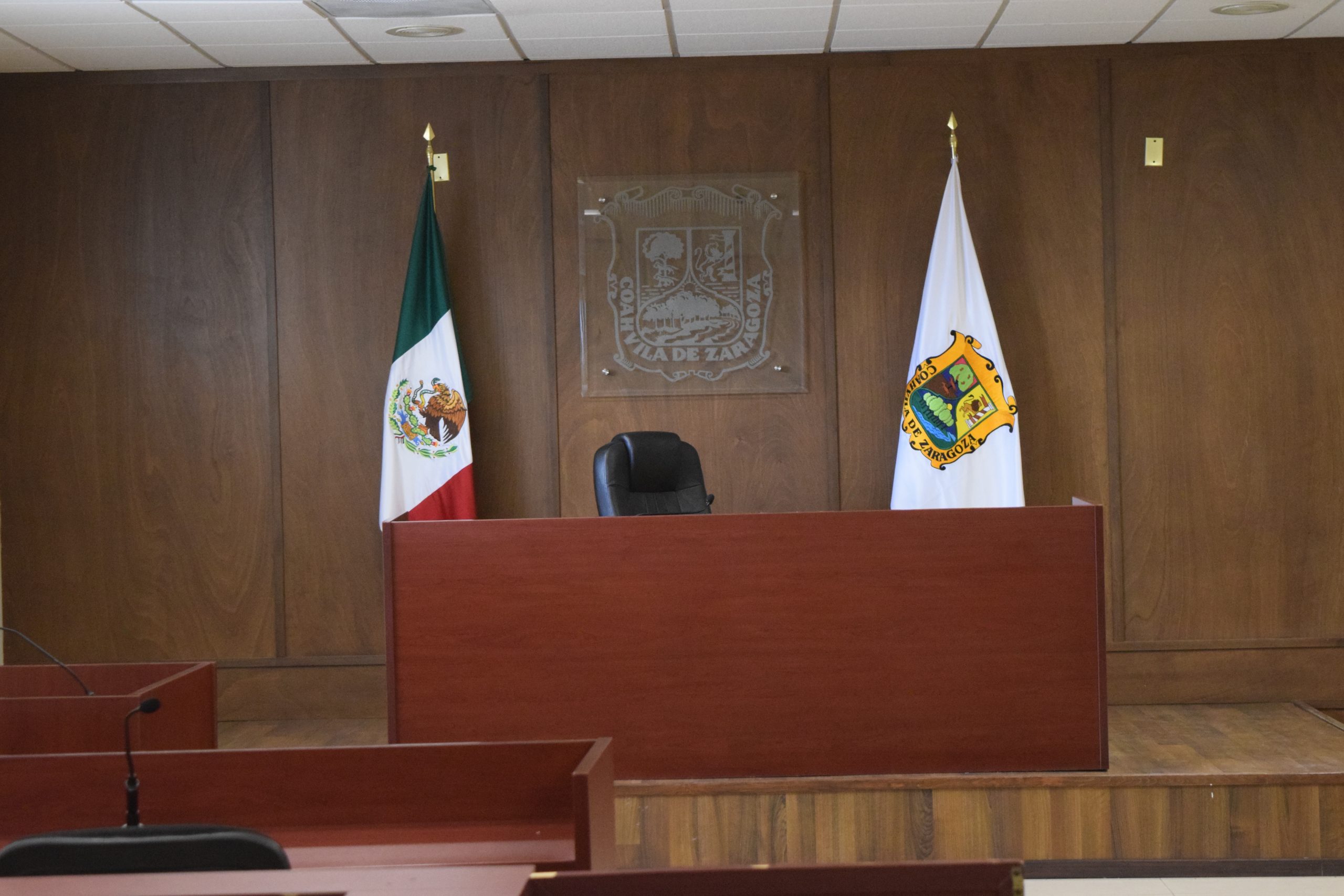 Engañaron a abuelos para robarles terreno