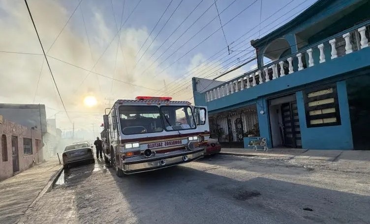 Arde vivienda por quema de basura