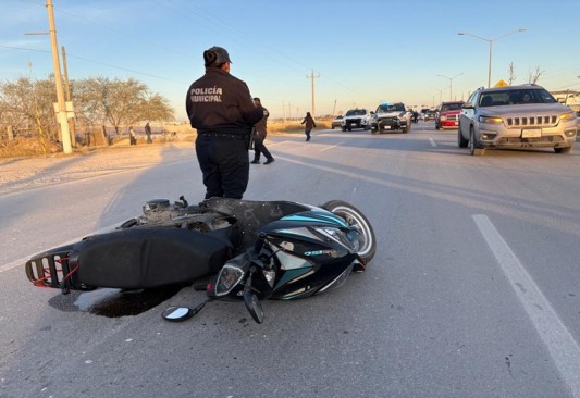 Muere motociclista embestida en Piedras