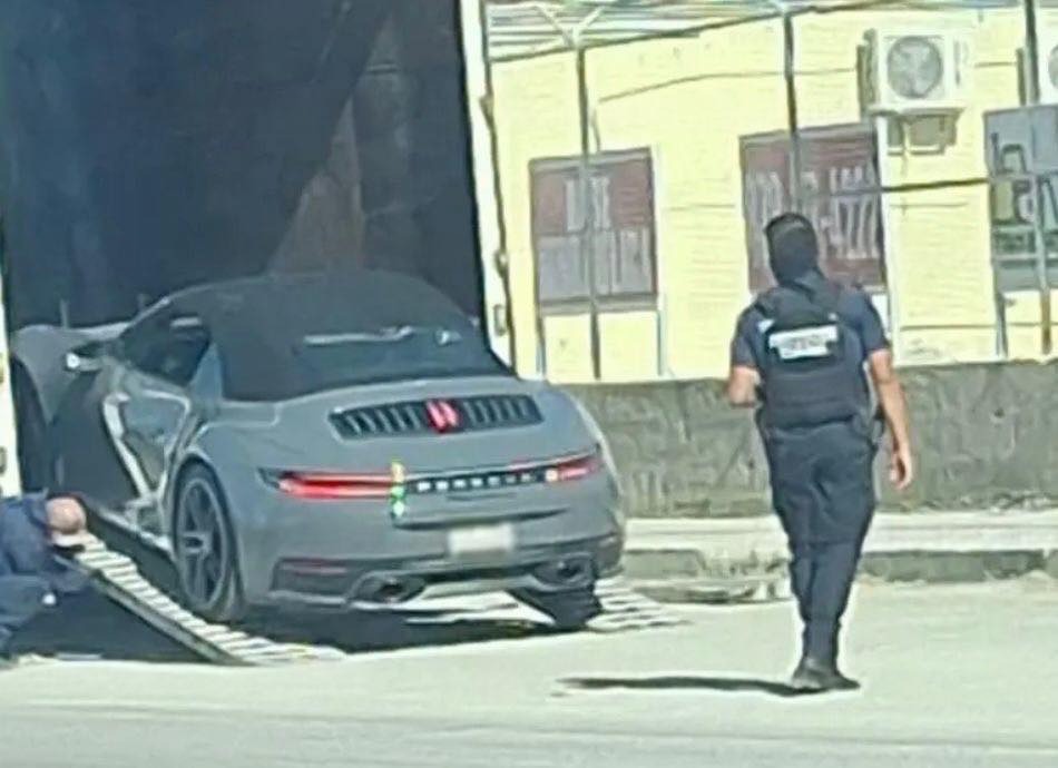 Resguardan vehículos Porsche durante operativo de seguridad