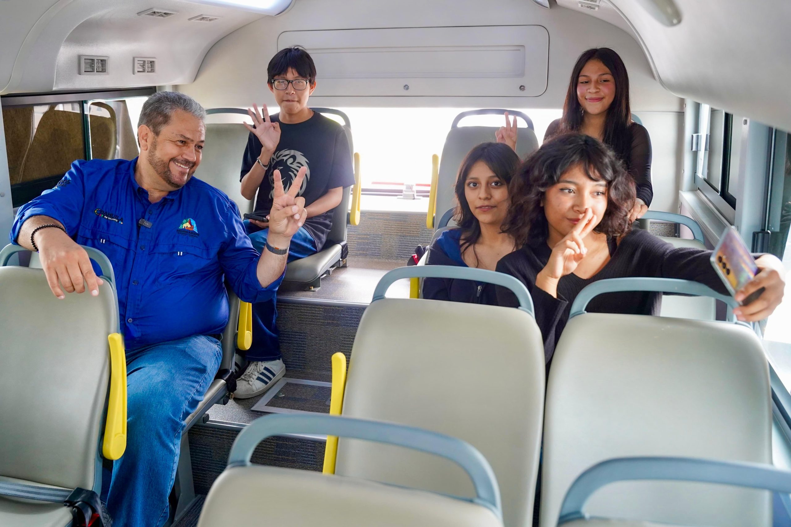 En RA, transporte gratuito lleva beneficios a todos
