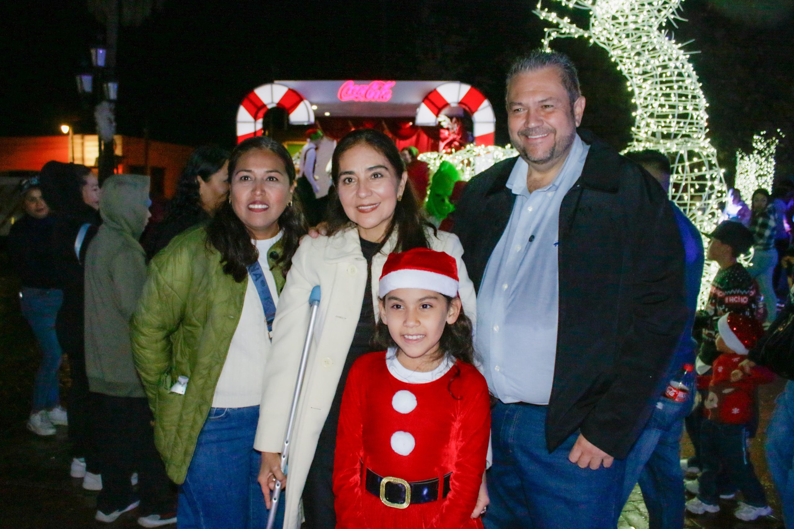 Invita Tomás a familias a disfrutar la villa navideña