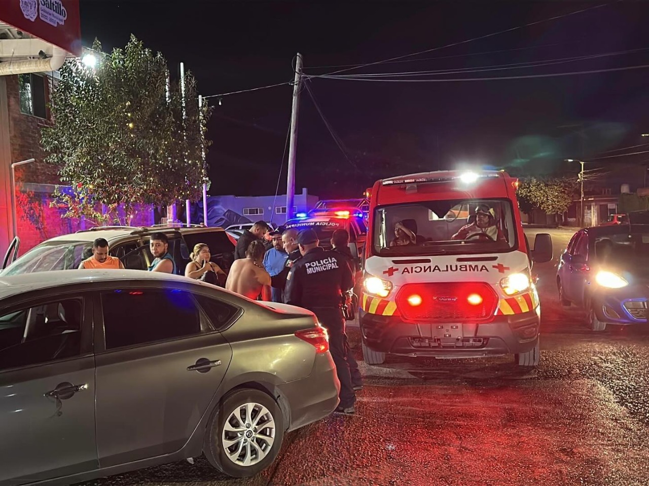 Víctima de riña es lesionado en rostro
