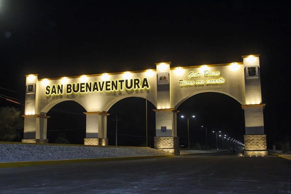 Anuncia Javier Flores obras para San Buena en el 2026