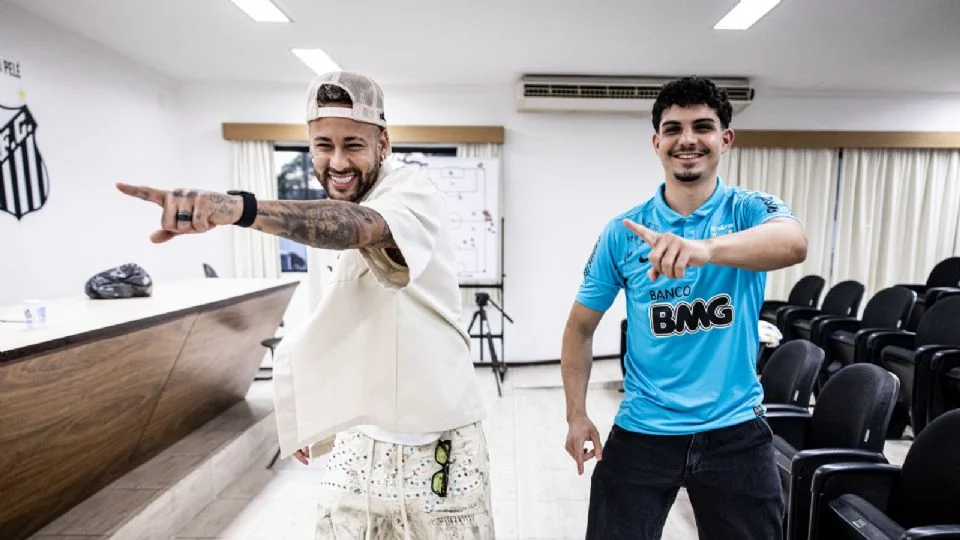 ¡Mágico reencuentro! Neymar convive con aficionado que superó el cáncer y recrean el baile que le pidió hace 13 años para dedicarle un gol