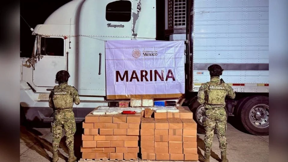 Decomisan más de 600 kilos de m*tanfetamina y 21 de c*caína en el puerto de Mazatlán