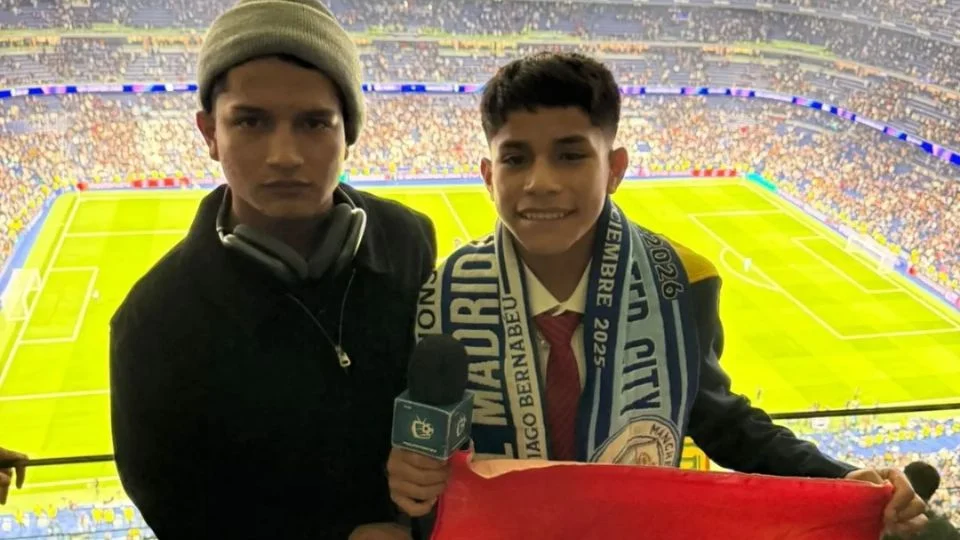 El joven peruano que narró la Final de la Libertadores desde un cerro cumple su sueño al comentar el triunfo del City ante Real Madrid en el Bernabéu