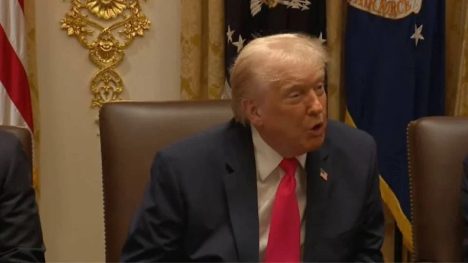 «Cualquier país que venda dr*ga a EU está sujeto a ataques», advierte Trump sin precisar locaciones
