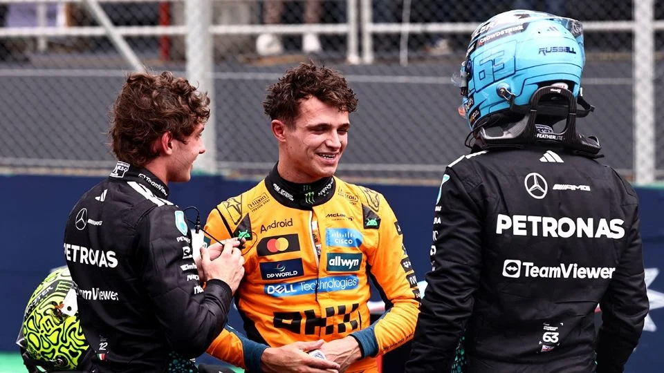 Red Bull se disculpa tras acusar a Antonelli de dejarse rebasar por Norris en el GP de Qatar: el piloto recibió ataques en redes sociales