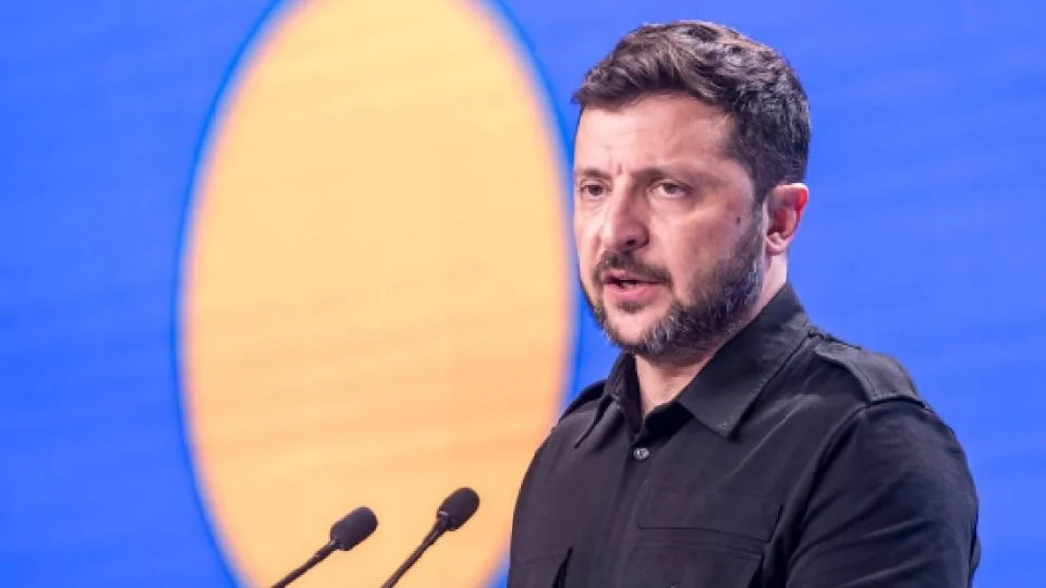 Ucrania apoyaría una propuesta estadounidense de «conversaciones a tres bandas» con Rusia, afirma Zelenski