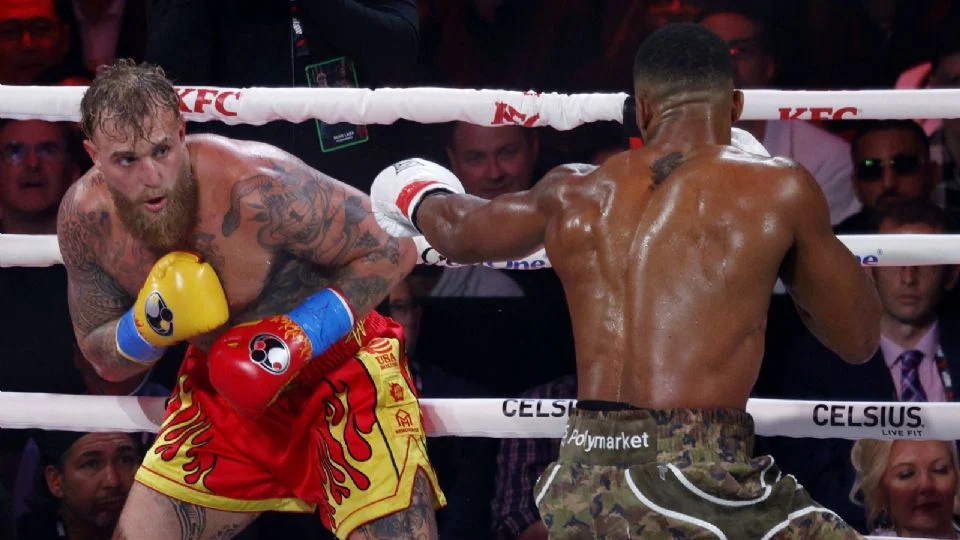 El youtuber Jake Paul presume pese a ser apaleado por Anthony Joshua: “Yo gané dos rounds, luego él ganó dos… Lo tuve tambaleando”