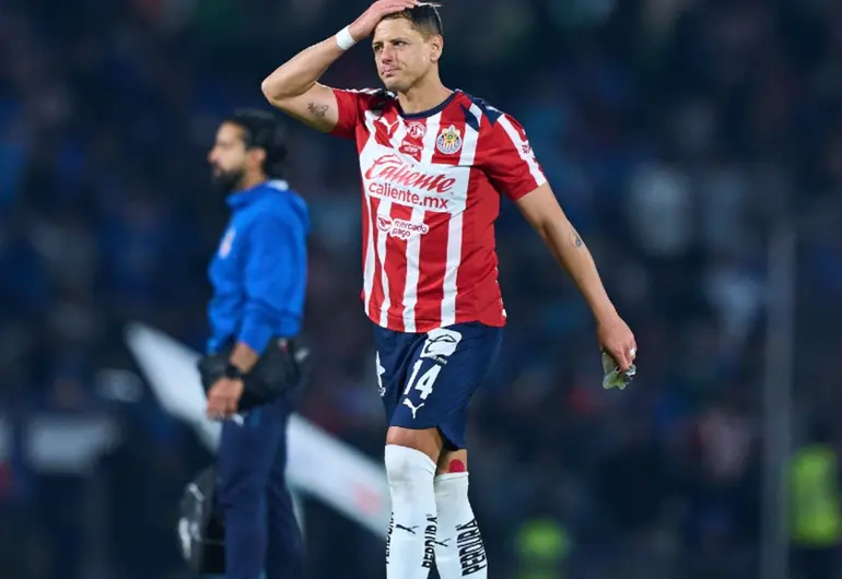 De 20 millones a 378 mil dólares: la caída del valor de «Chicharito» Hernández