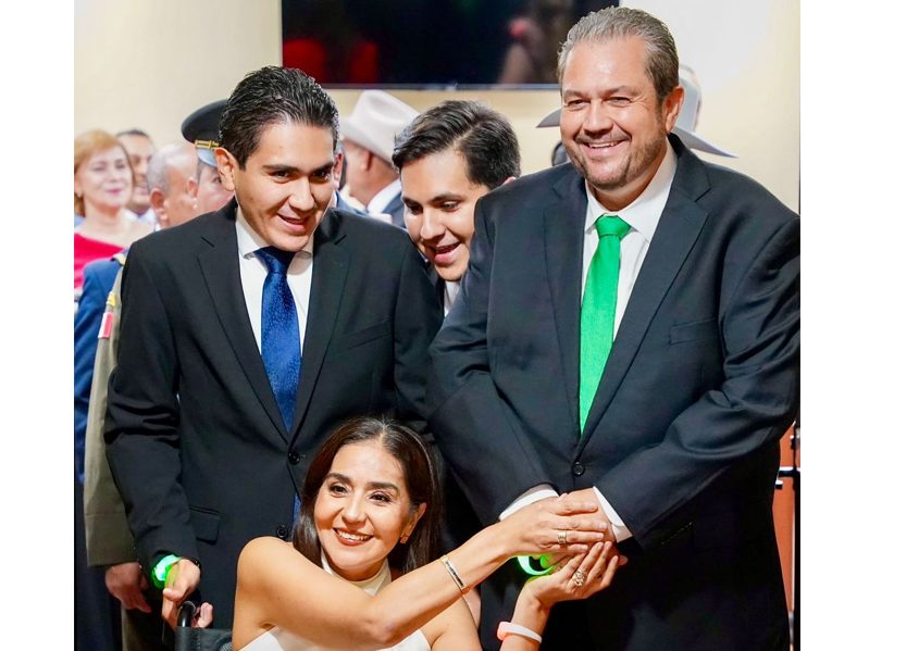 Tomás Gutiérrez desea a las familias de Ramos Arizpe una muy buena Nochebuena y una feliz Navidad